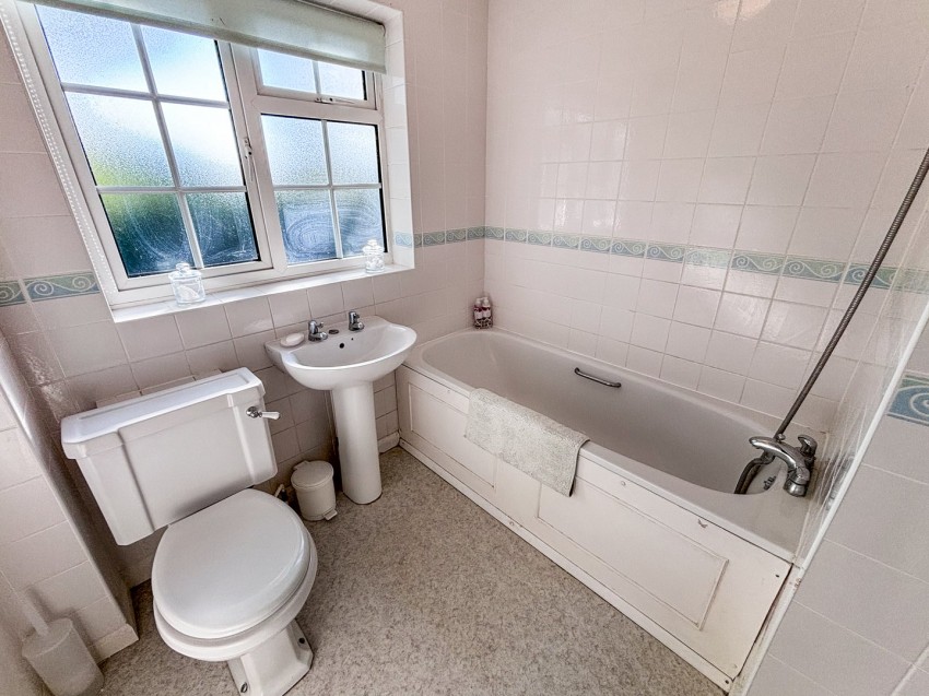 Images for Tilehurst, Reading, Berkshire