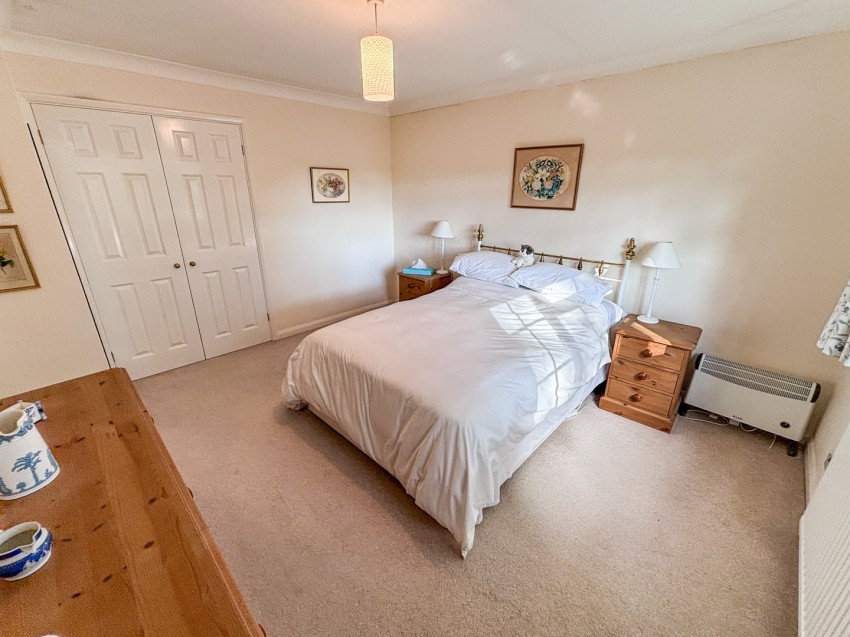 Images for Tilehurst, Reading, Berkshire