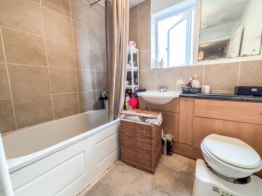 Images for Tilehurst, Reading, Berkshire