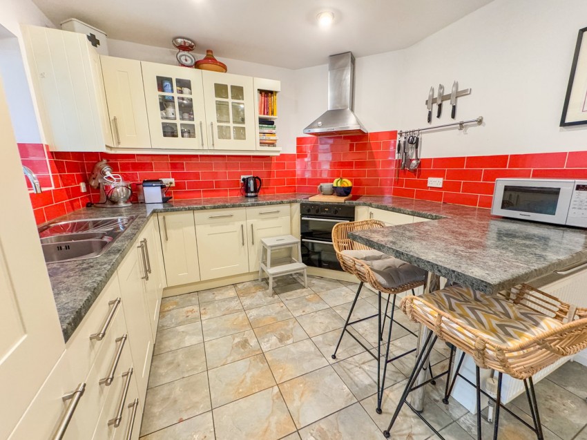 Images for Tilehurst, Reading, Berkshire