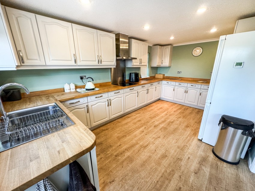 Images for Tilehurst, Reading, Berkshire